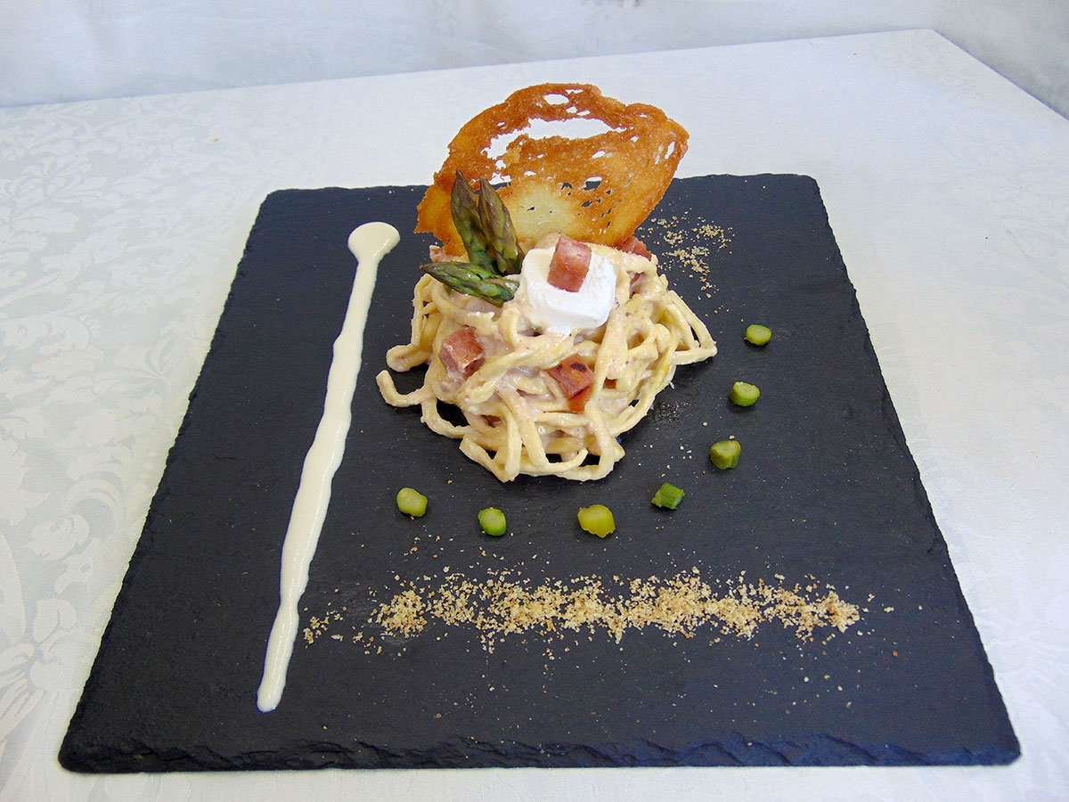 Tajarin al limone con crema di Cotechino Modena IGP